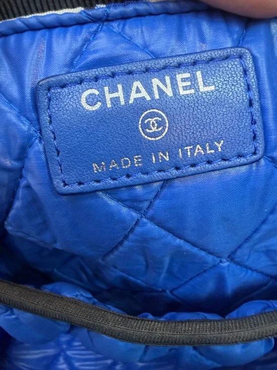 Chanel Graphic Print Cosmetic Pouch with Logo Charm - Blue, Red, Black, Cream - Picture 7 of 8